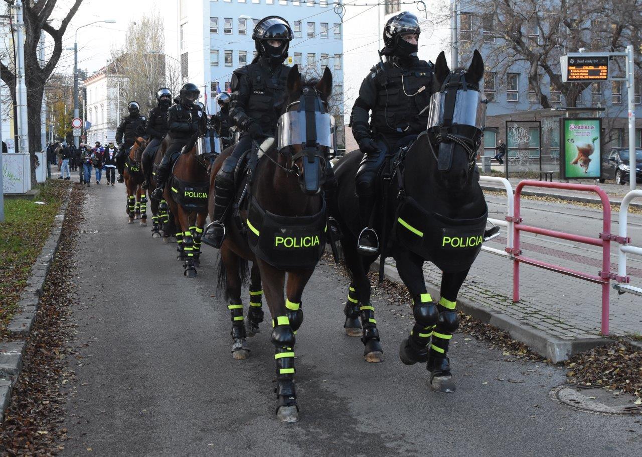 Policajný zásah v Bratislave